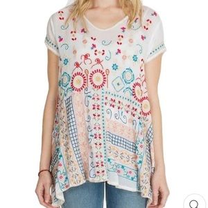 JOHNNY WAS Madhuri Embroidered Floral White Tunic Top Blouse Medium Short sleeve